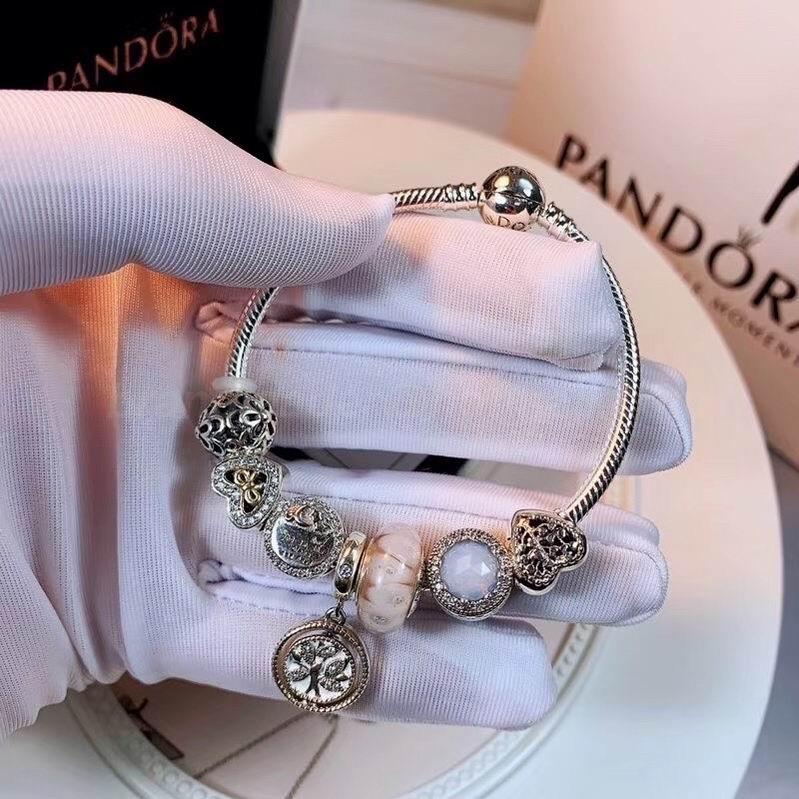 Pandora Bracelets 952